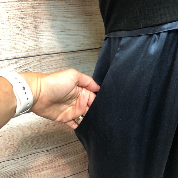 Silk Cocktail Dress NWT Cindy Lee - Picture 6 of 7